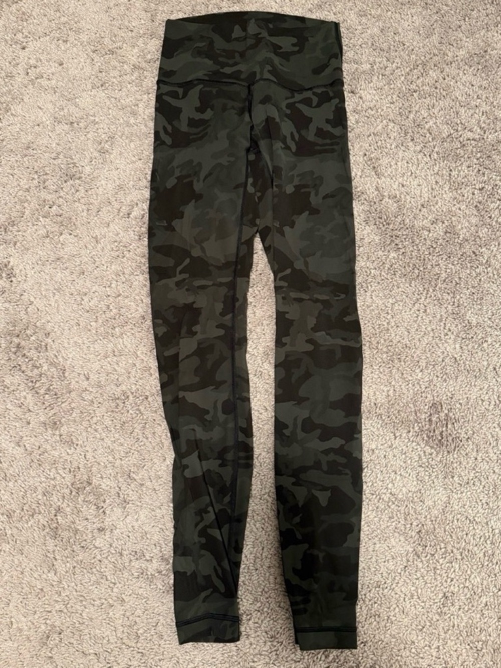 Lululemon Camo Leggings Size 4